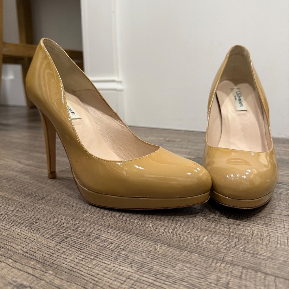 LK Bennett London Tan Patent Leather Platform Pumps Round Toe Heels Size 41